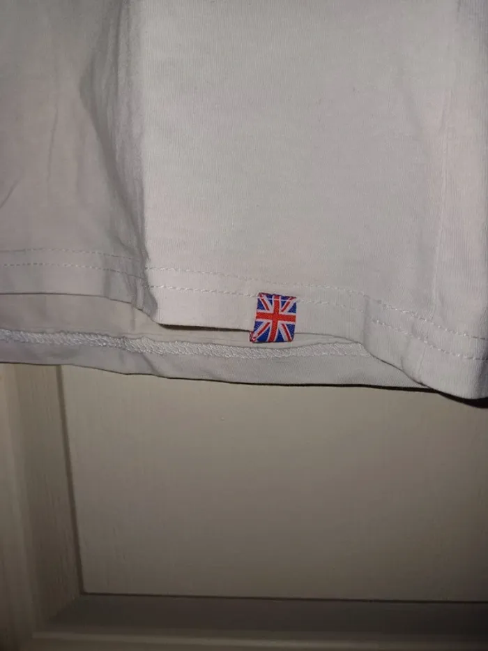 T-shirt Aks - photo numéro 5