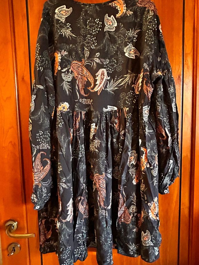 robe noire fleurie taille unique Chantal B - photo numéro 5