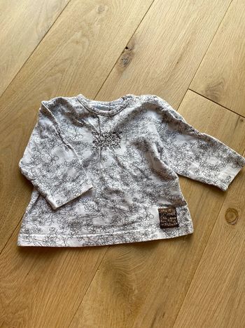 Haut manches longues fleuri