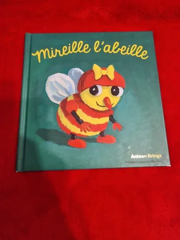 Livre 1 drôles de petites bêtes mireille l'abeille