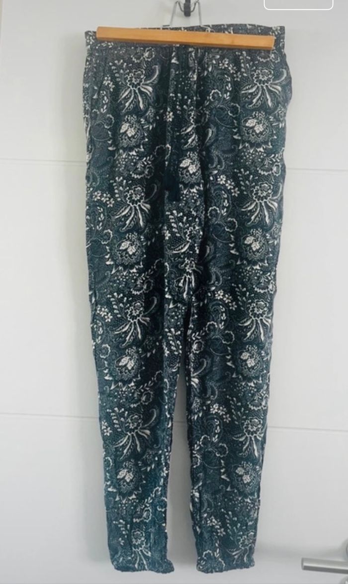 Pantalon neuf imprimé ETAM taille S - photo numéro 2