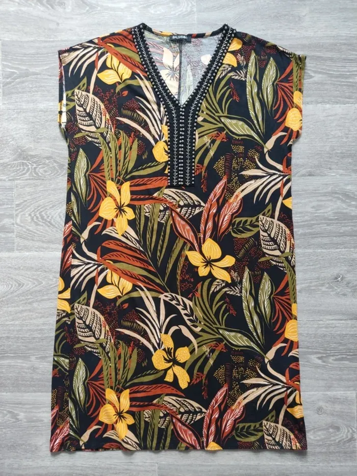 Robe droite mi-longue manches courtes noire fleur tropicale multicolore taille 46 Balsamik neuve - photo numéro 5