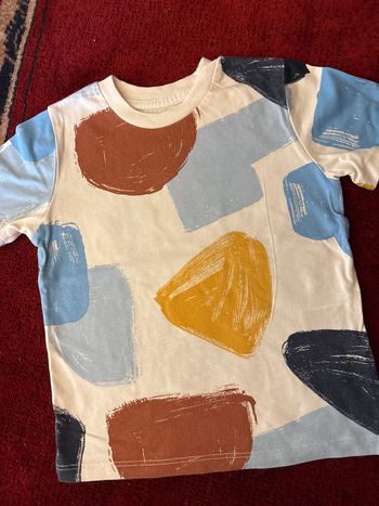 Teeshirt taille 4 ans 