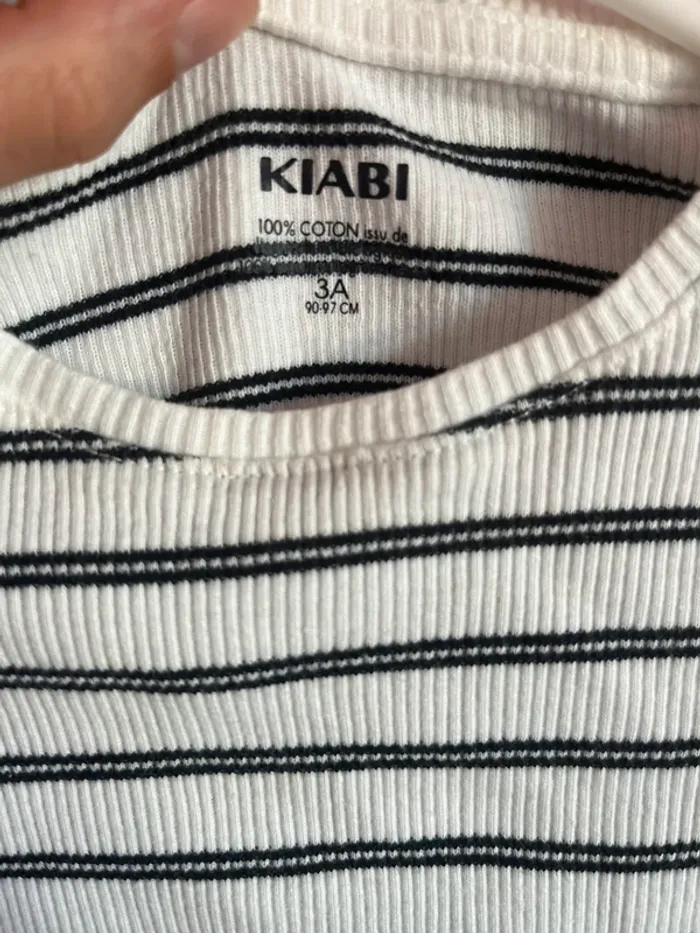 T shirt court Kiabi côtelé 3ans - photo numéro 2