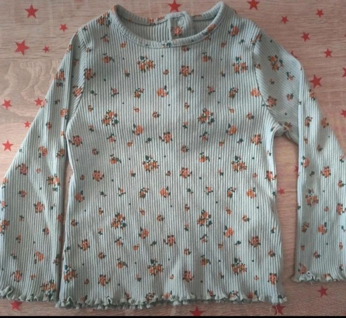 T-shirt 2 ans. - photo numéro 2
