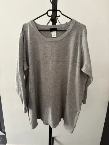 Pull gris  Taille 62