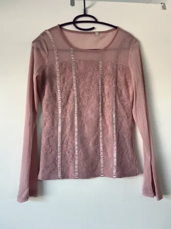 Jolie haut femme taille 1