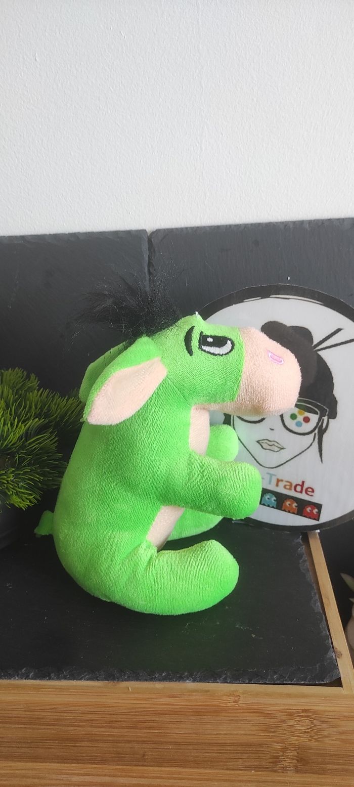peluche bourriquet vert fluo rose noir Winnie l'ourson the pooh toys compagny - photo numéro 2