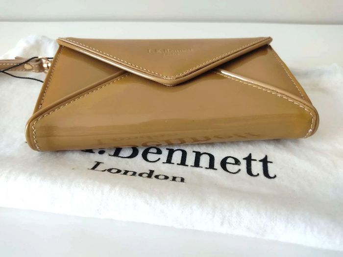 Portefeuille LK Bennett Compagnon en cuir verni taupe - NEUF - photo numéro 6
