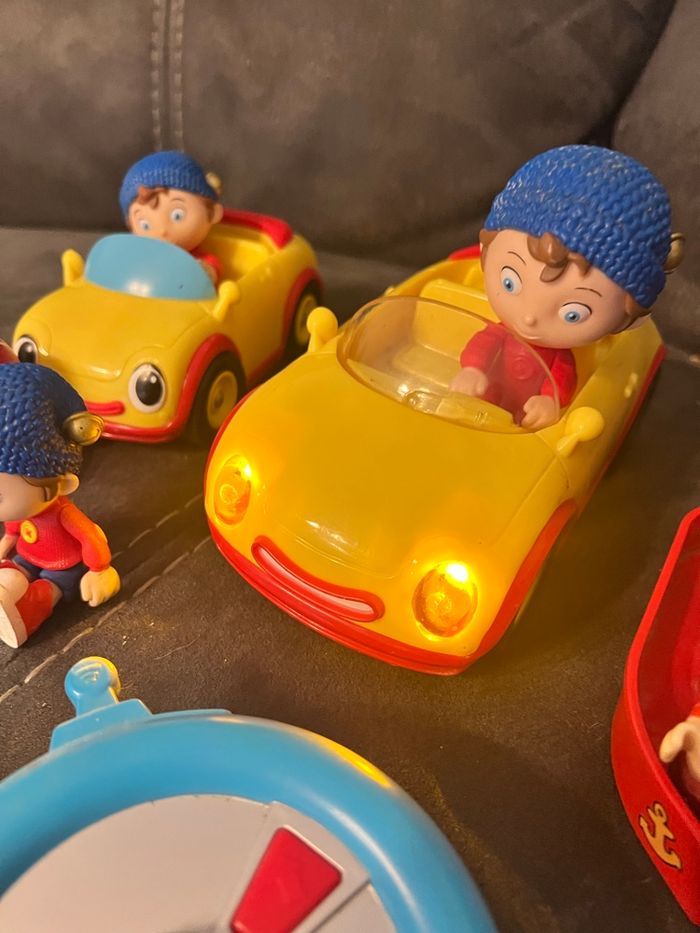 Lot oui-oui figurines et voitures - photo numéro 4