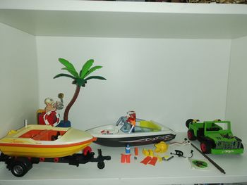 Playmobil N° 4862 lot de 2 bateaux Hors bord + Vacanciers !