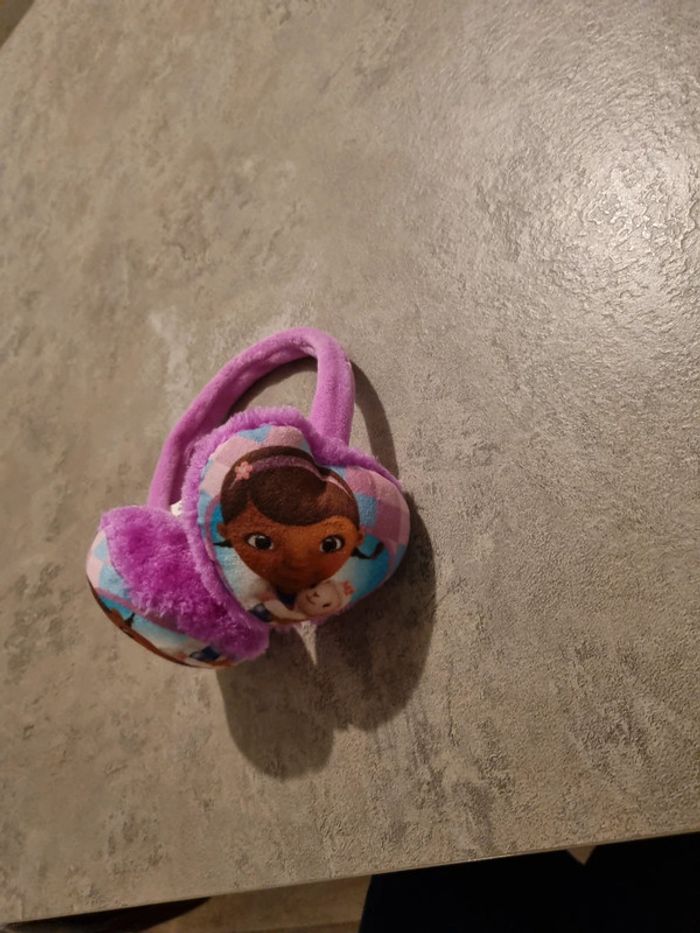 Cache oreille fille - photo numéro 2