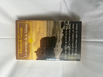 Livre - Le meurtre de la falaise - Elizabeth George