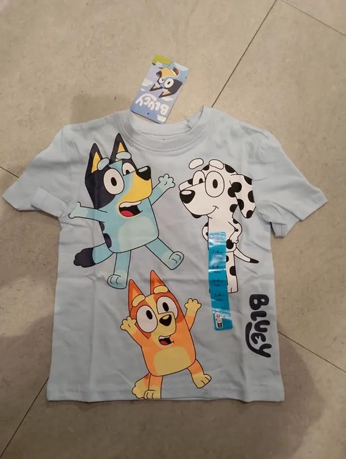 T-shirt bluey
