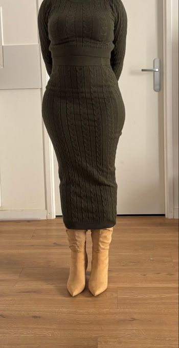 Ensemble jupe et pull kaki M/L