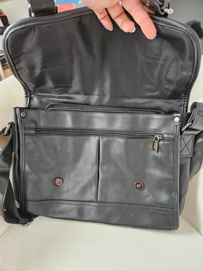 Sac style cartable pour PC - photo numéro 4