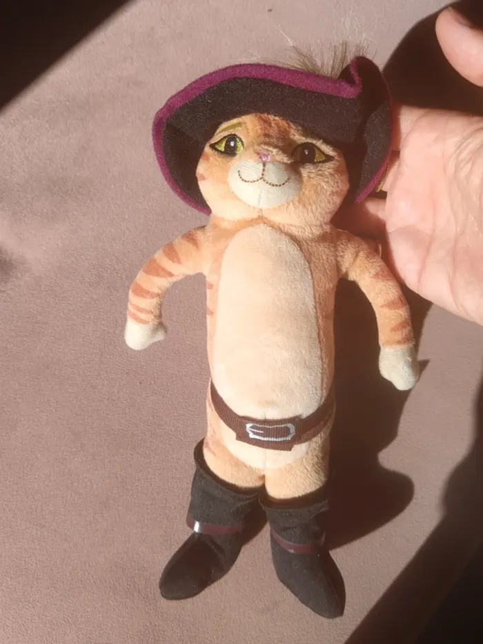 Peluche chat botté