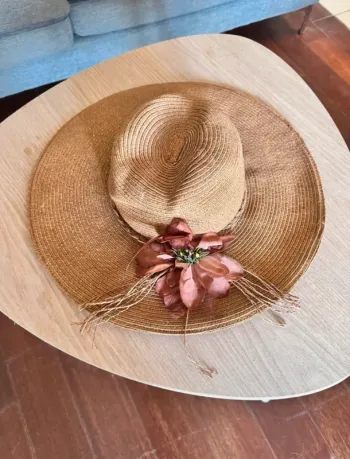 Chapeau