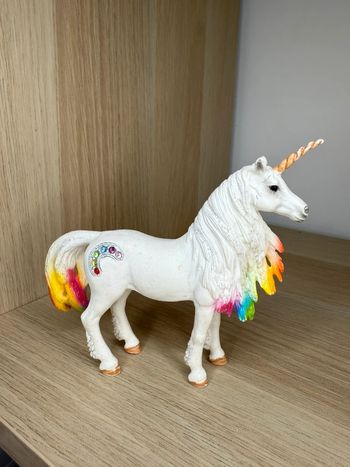 Licorne arc en ciel schleich bayala