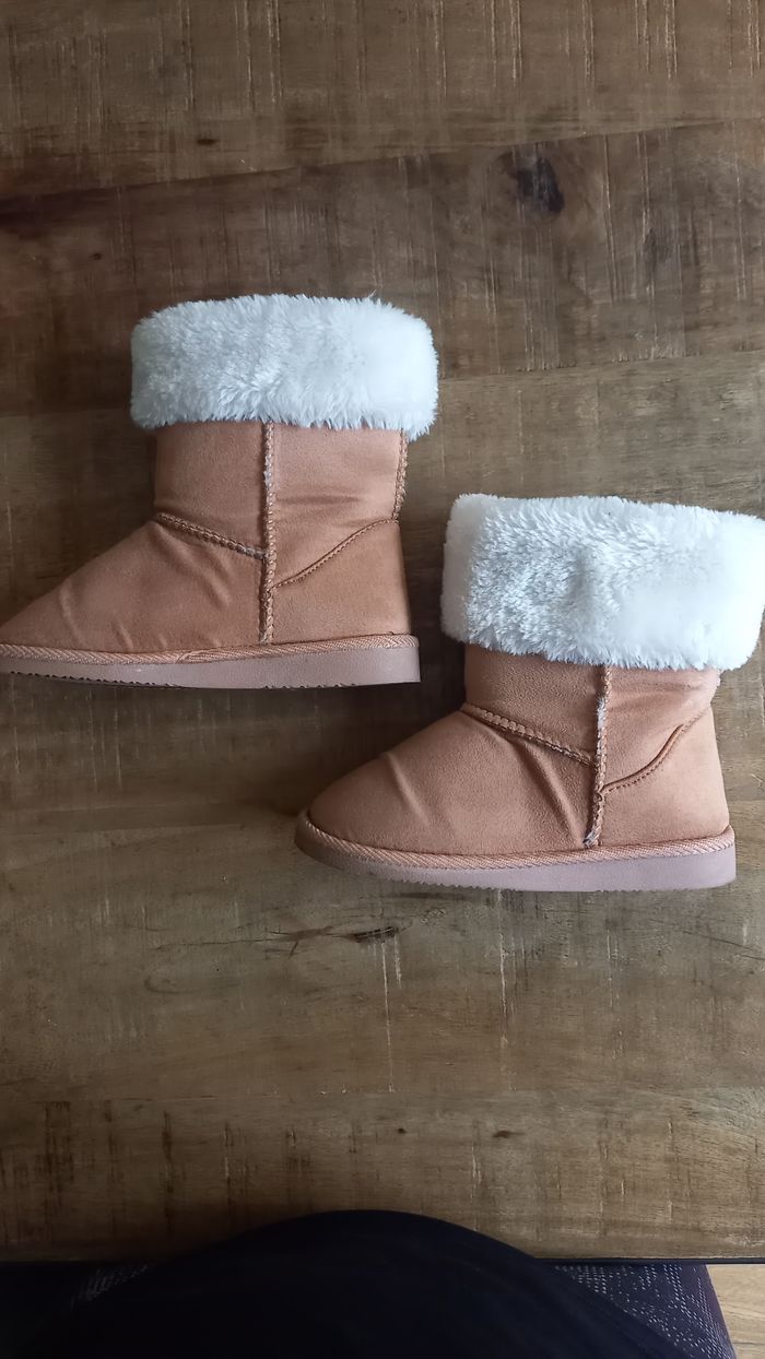 Bottines fourrées pointure 30 - photo numéro 2