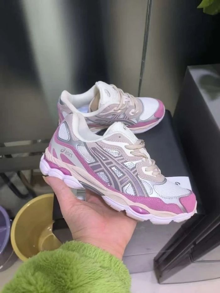 Asics Gel NYC rose 38 - photo numéro 2