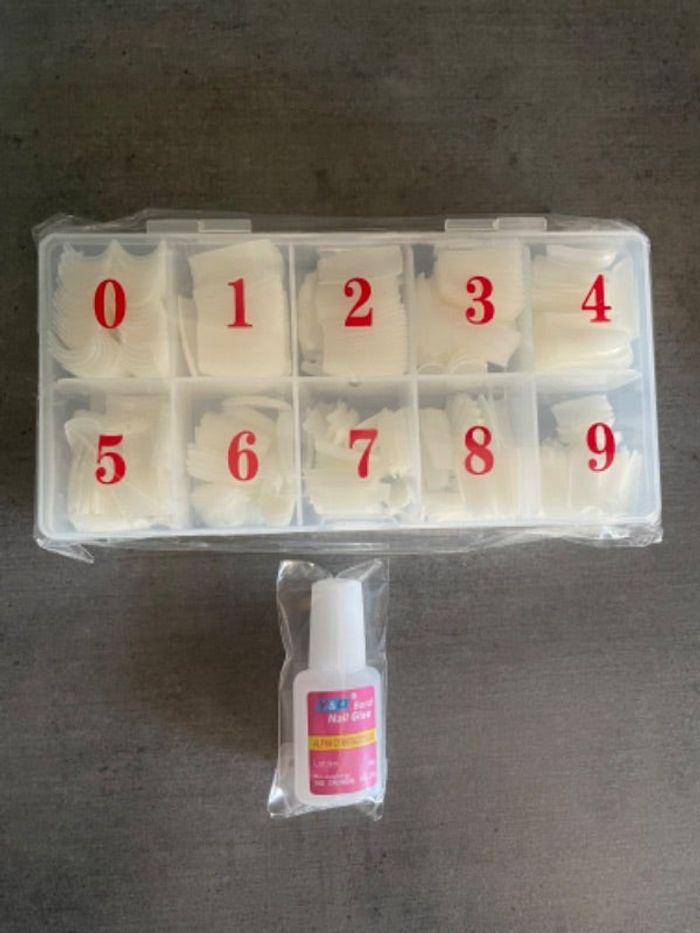 500x Faux ongles + colle 10gr