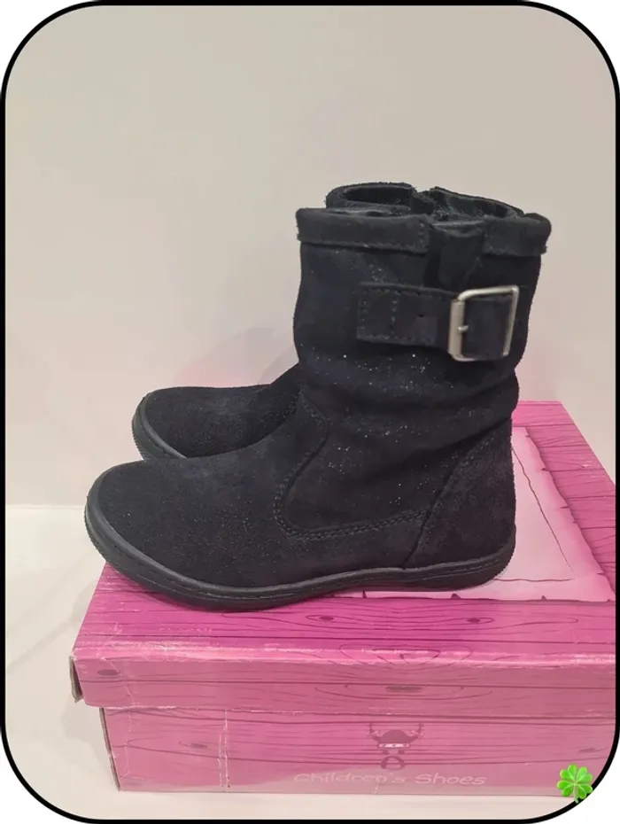 Chaussures Norvik taille 28