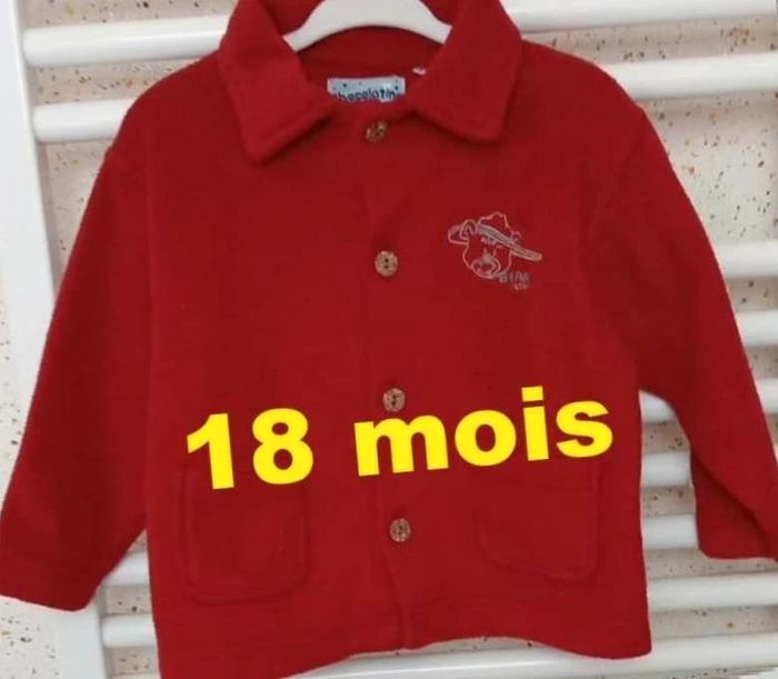 Veste  polaire bordeaux  Chocolatine  Taille  18  mois
