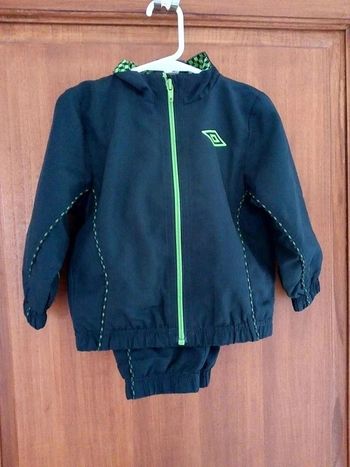 Ensemble jogging Umbro 18-24mois.