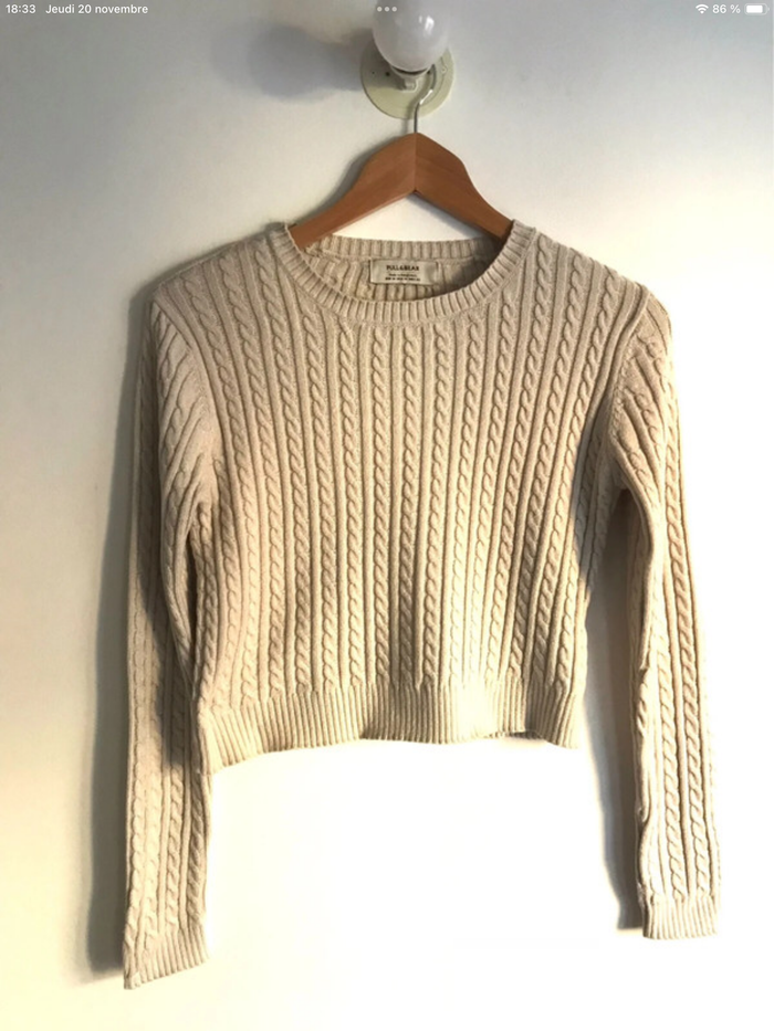 Pull beige court Pull&Bear taille 36/38 effet tricot torsadé - photo numéro 2