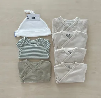 Lot de 5 Bodies 1 mois 53/55 cm