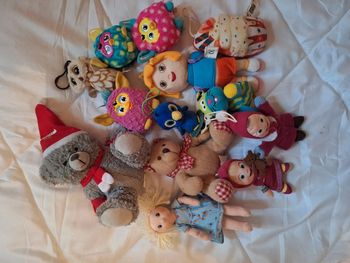 Différent peluche