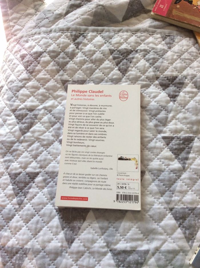 #le monde sans Le enfants Philippe Claudel ) - photo numéro 4