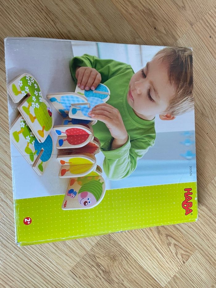 Jeu à enficher chenille