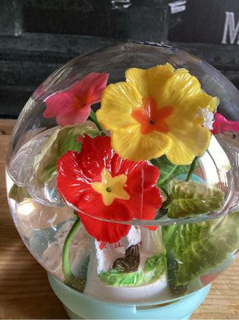 Boule à neige notre dame de lourdes 