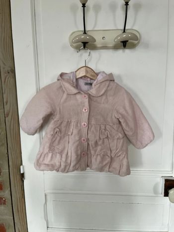 Veste neuve, tape-à-l’œil neuf mois