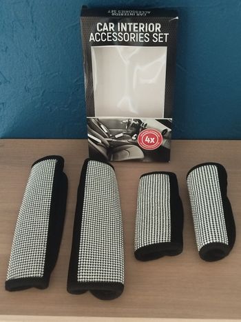 Ensemble d'accessoire d'intérieur de voiture