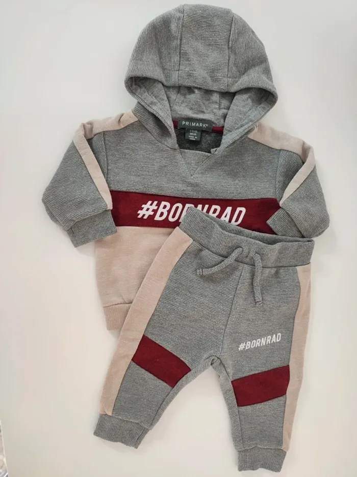 Ensemble sweat et jogging