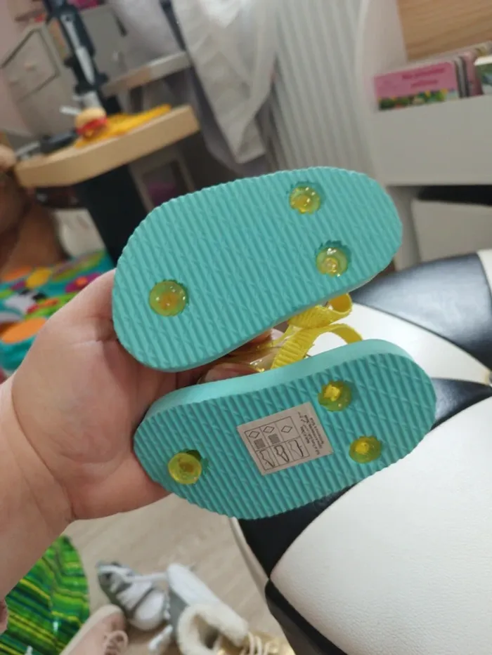 Petite paie de tong 18 - photo numéro 3