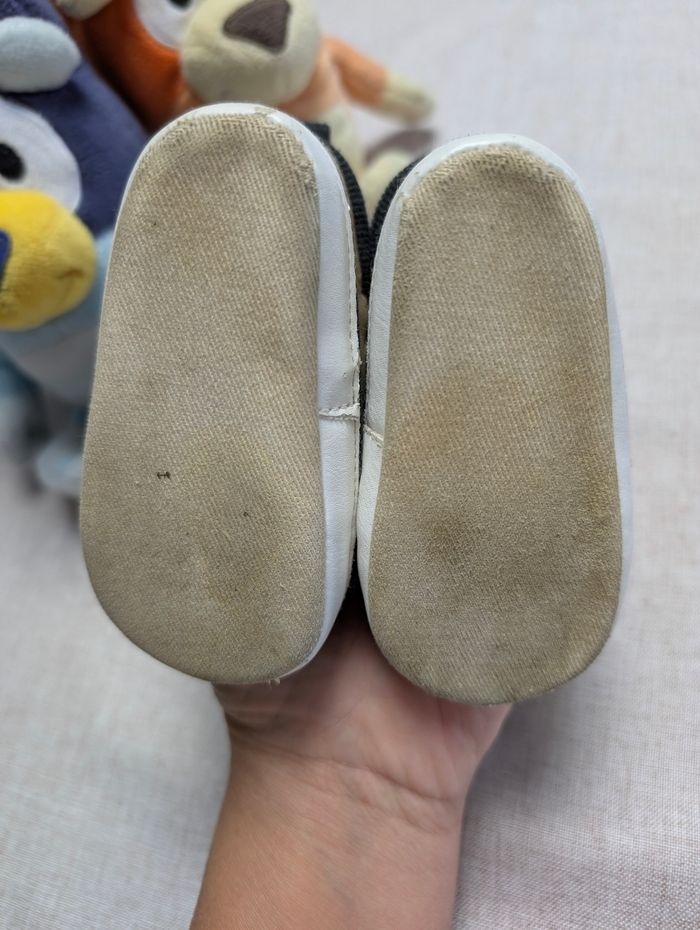 Chaussure Winnie l'ourson - photo numéro 4