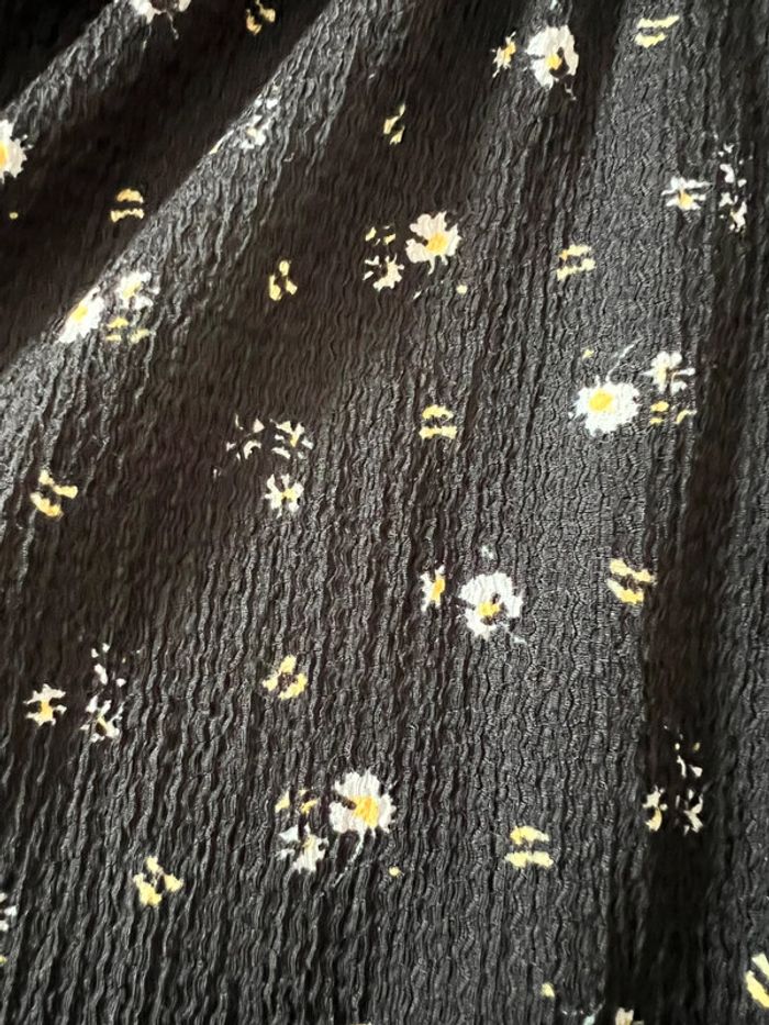 Combi short noir et fleurs - photo numéro 2