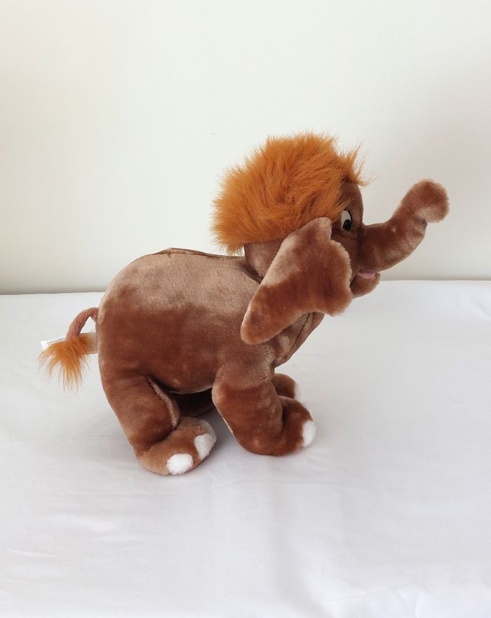 Peluche Hathi Junior bébé éléphant DISNEY Le livre de la jungle Hasbro 2002 - photo numéro 3