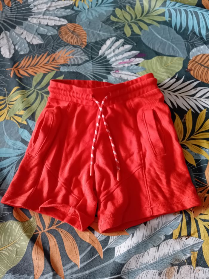 Short orange Kiabi