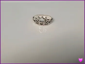 Bague lotus argentée en acier inoxydable