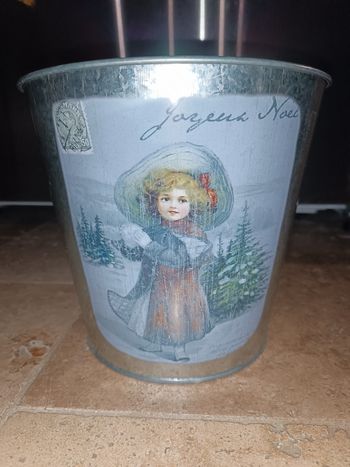 NEUF - pot métallique 20*22