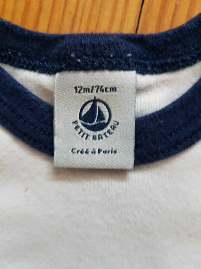 Lot de 2 bodys 12 mois petit bateau - photo numéro 2