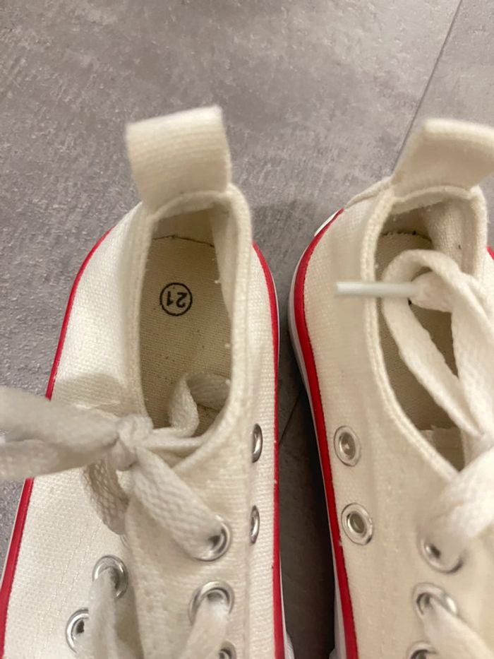 Chaussures garçon taille 21 - photo numéro 3