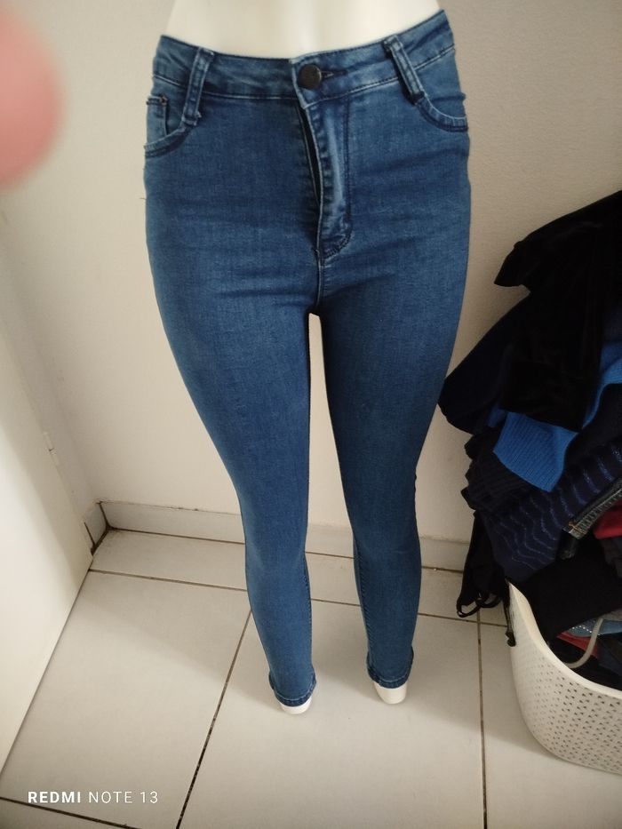 #kytieSfemme. Jeans slim taille S