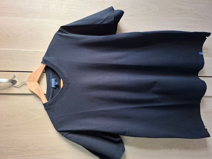 Tee-shirt noir col V, Somewhere, Taille M