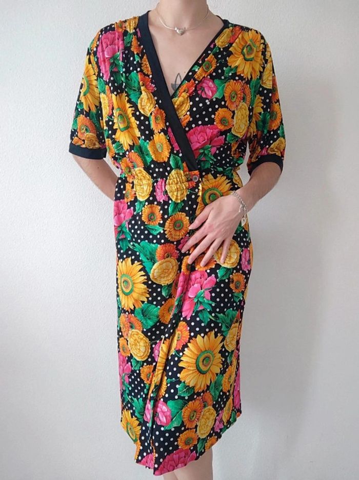 Robe longue portefeuille fleur multicolore noir Rétro / Botto Boutique - 36/S oversize à 46/XXXL - photo numéro 6